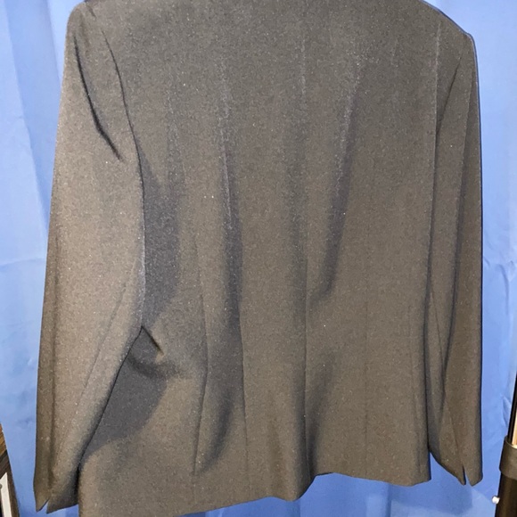 One Button Blazer - Picture 3 of 3